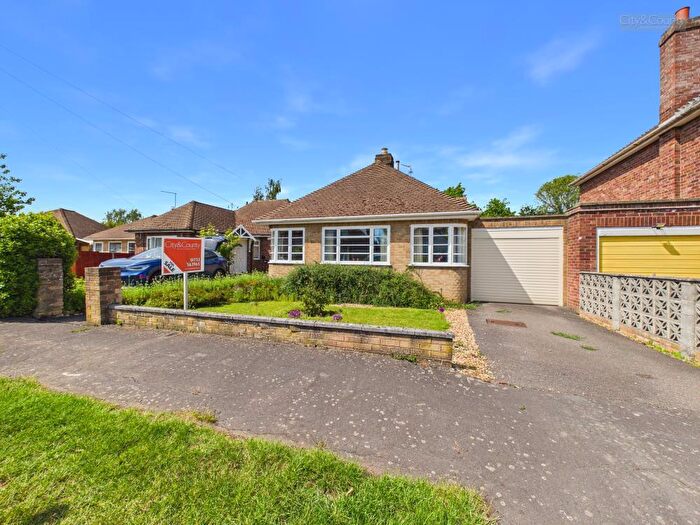 3 Bedroom Detached Bungalow For Sale In Mary Armyne Road, Orton Longueville Village, Peterborough, PE2