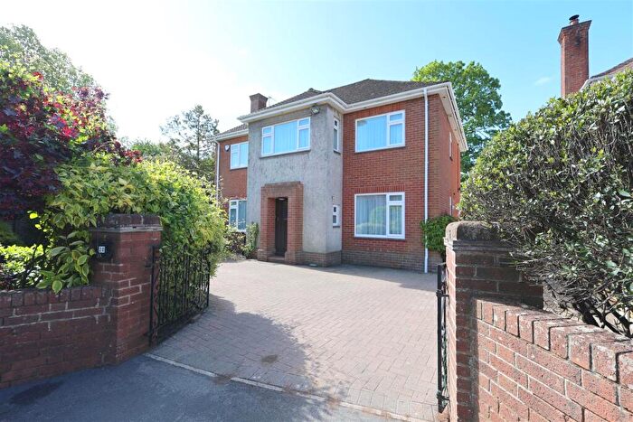 4 Bedroom Detached House For Sale In Homestead Gardens Frenchay Bristol, BS16