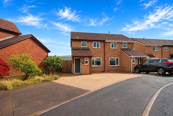 3 Bedroom Semi-Detached House For Sale In Clos Creyr, Llantwit Fardre, Pontypridd, CF38