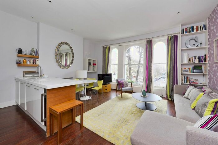 2 Bedroom Flat To Rent In St. Lukes Road, London, W11