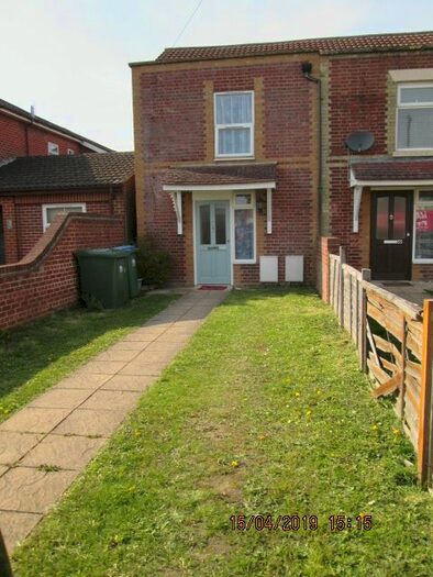 2 Bedroom Property To Rent In Northeast Road, Sholing, Southampton, SO19