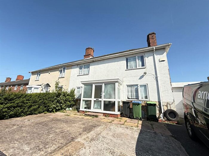 3 Bedroom Semi Detached House To Rent In Haig Street, West Bromwich, B71