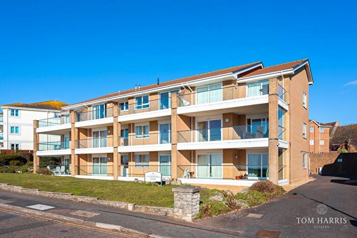 2 Bedroom Apartment For Sale In St. Catherines Road, Bournemouth, Dorset, BH6