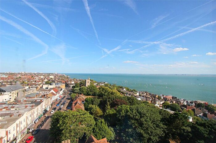 2 Bedroom Apartment To Rent In Broadway West, Leigh-on-Sea, Essex, SS9