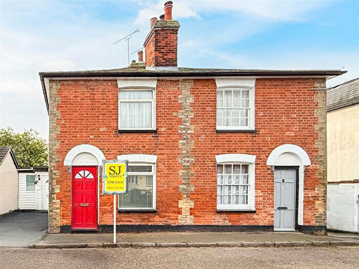 2 Bedroom End Of Terrace House For Sale In Station Road, Southminster, CM0