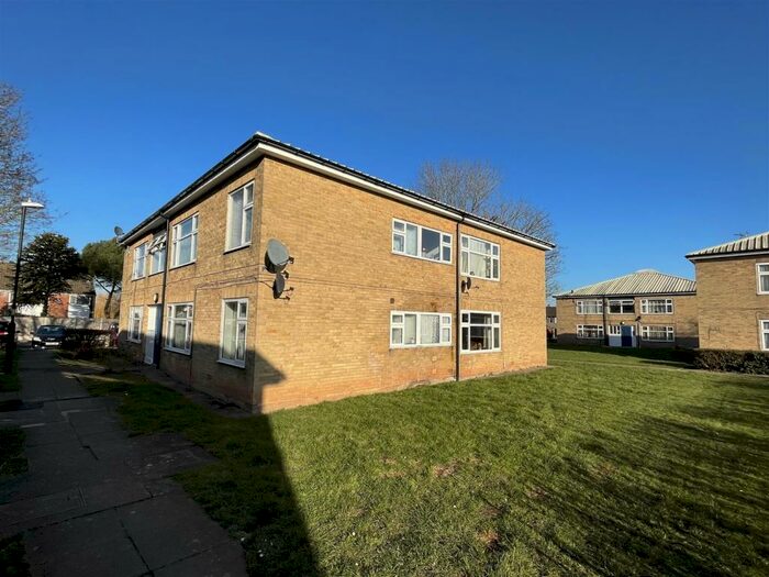 Studio To Rent In Lyndale Road, Whoberley, Coventry, CV5