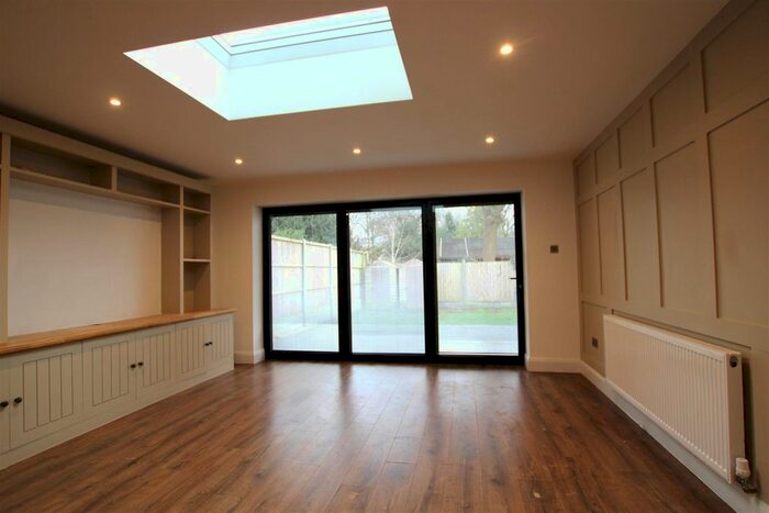 4 Bedroom Property To Rent In The Vale, Brentwood, CM14