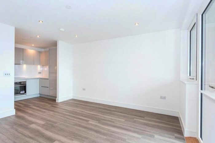 1 Bedroom Flat To Rent In Ashwell House, The West Works, Southall, UB2