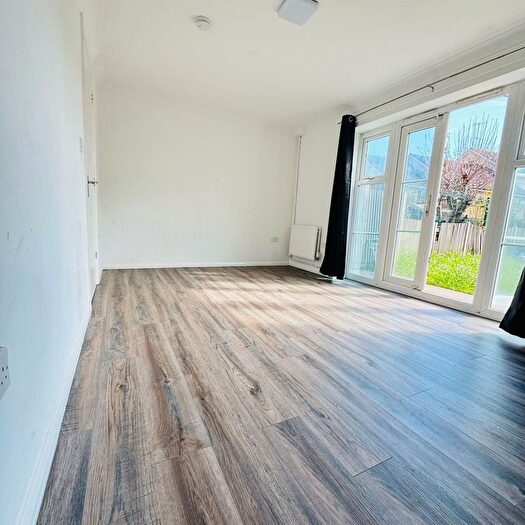 3 Bedroom Semi-Detached House To Rent In Railway Terrace, Feltham, TW13