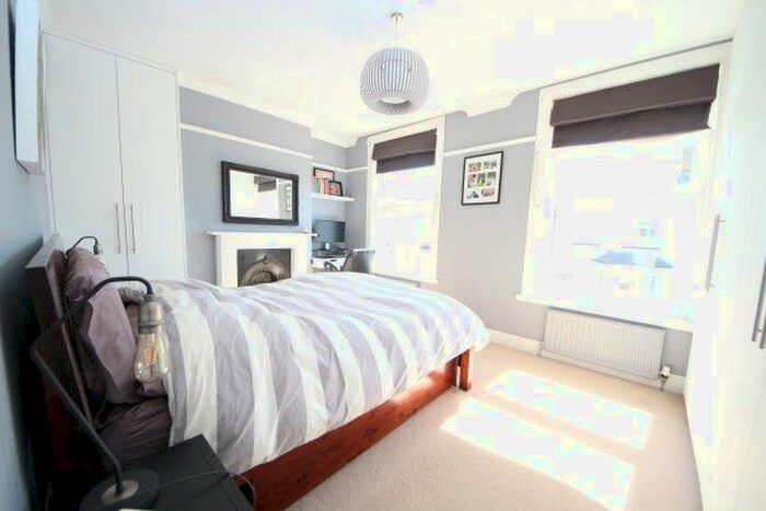 2 Bedroom Property To Rent In Longfellow Road, Worcester Park KT4
