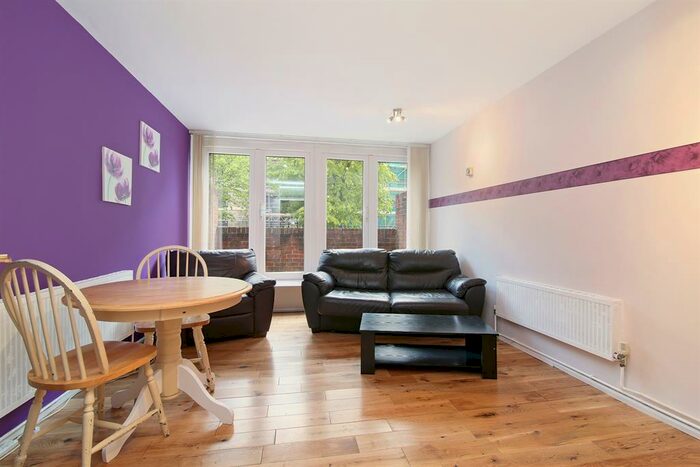 1 Bedroom Flat To Rent In Bishopsmead, London, SE5