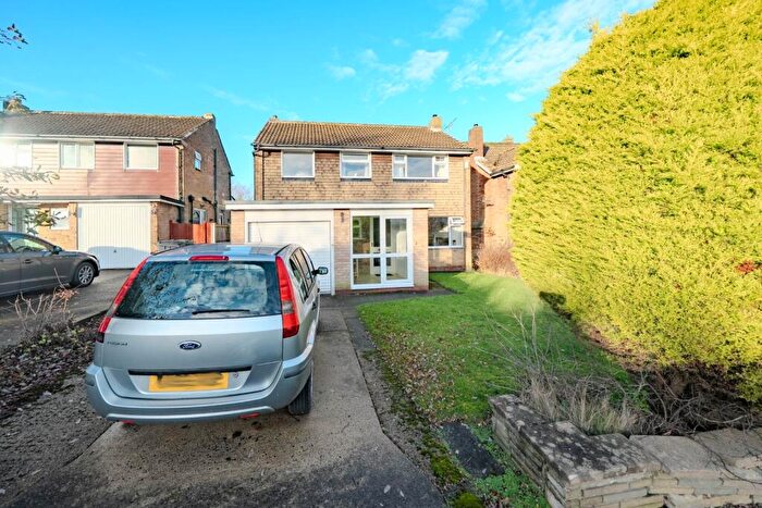 3 Bedroom Detached House For Sale In Rockwood Crescent, Calverley, Pudsey, West Yorkshire, LS28