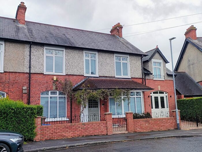 6 Bedroom Semi-Detached House For Sale In Dundela Gardens, Belfast, BT4