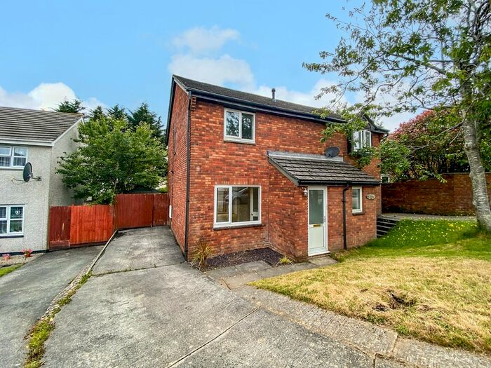 Houses for sale & to rent in TR3 6GP, Pendeen Road, Threemilestone And