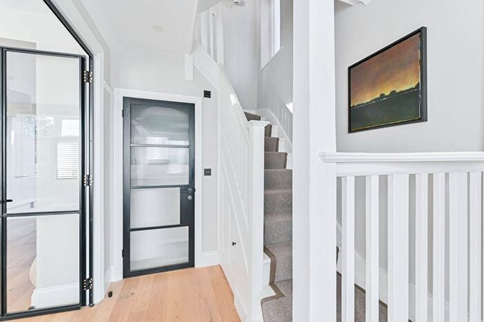 4 Bedroom Semi-Detached House To Rent In Collamore Avenue, Wandsworth Common, London, SW18