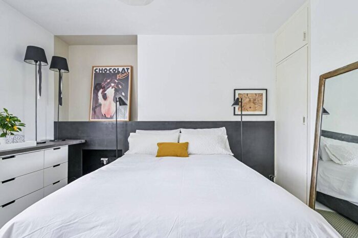 1 Bedroom Flat To Rent In Wenlock Street, Islington, London, N1