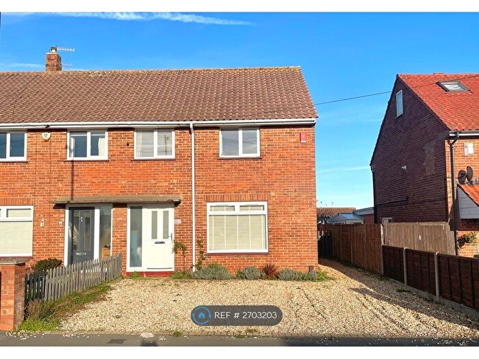 3 Bedroom Semi Detached House To Rent In Silbury Road, Bristol, BS3