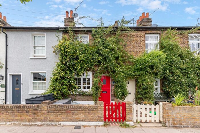 2 Bedroom Terraced House To Rent In Railway Side, Barnes, SW13