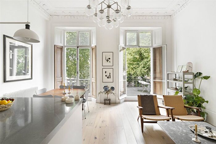 2 Bedroom Flat For Sale In St Stephens Gardens, London, W2