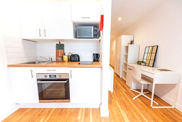 1 Bedroom Flat To Rent In Frederick Road, Salford, M6