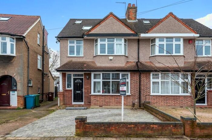 4 Bedroom Semi-Detached House To Rent In Hill Road, Pinner, HA5