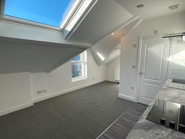 Studio To Rent In Kings Road, Doncaster, DN1