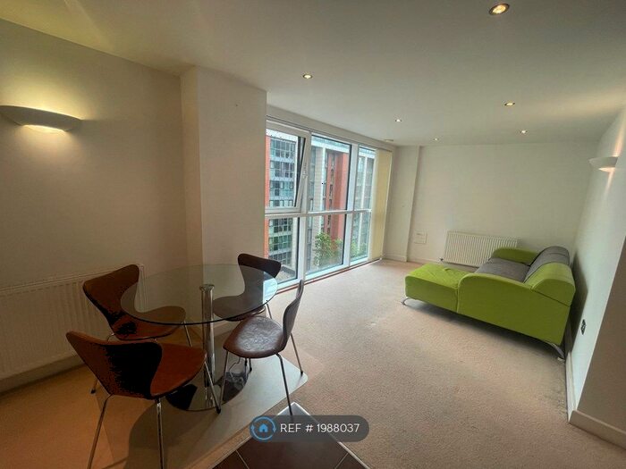 2 Bedroom Flat To Rent In Oceanis Apartments, London, E16