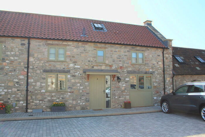 2 Bedroom Cottage To Rent In Hounds Court, Chipping Sodbury, BS37
