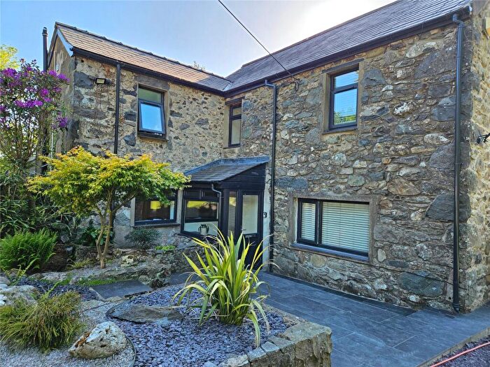 4 Bedroom Detached House For Sale In Groeslon, Caernarfon, Gwynedd, LL54