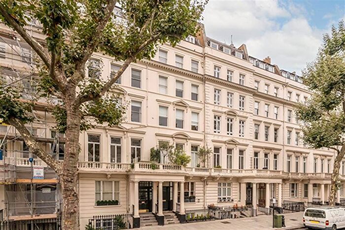 3 Bedroom Flat For Sale In Queen's Gate, South Kensington, SW7