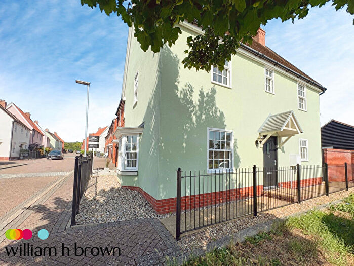 3 Bedroom House To Rent In Pikes Marsh, Bures, CO8
