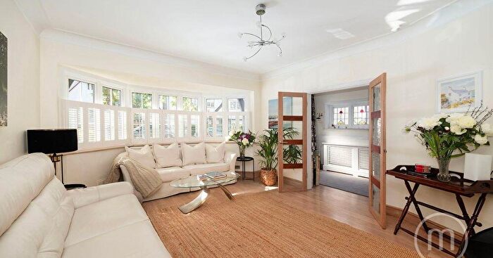 4 Bedroom Semi Detached House To Rent In Hampstead Gardens, Golders Green, NW11