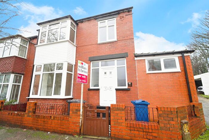 4 Bedroom End Of Terrace House For Sale In Longman Road, Barnsley, S70