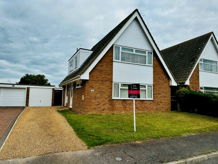3 Bedroom Chalet To Rent In Caudle Avenue, Lakenheath, Brandon, Suffolk, IP27