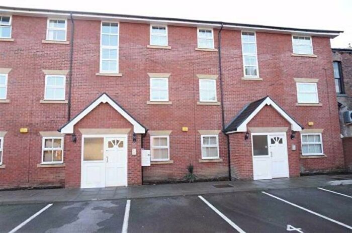 2 Bedroom Flat To Rent In Worsley Road, Swinton, Manchester, M27