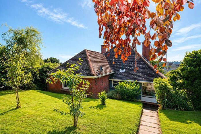 3 Bedroom Bungalow For Sale In Amherst Road, Bexhill-On-Sea, TN40