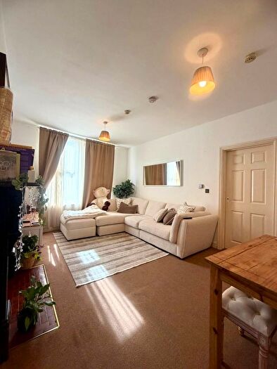 1 Bedroom Flat To Rent In Shirley Road, Cardiff, CF23