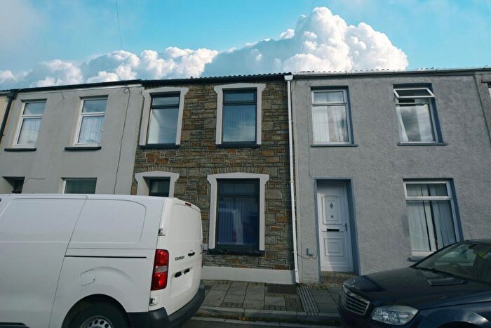 3 Bedroom Terraced House For Sale In Whitcombe Street, CF44