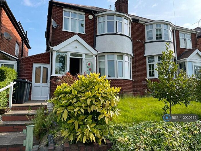 3 Bedroom Semi-Detached House To Rent In Quinton Lane, Birmingham, B32