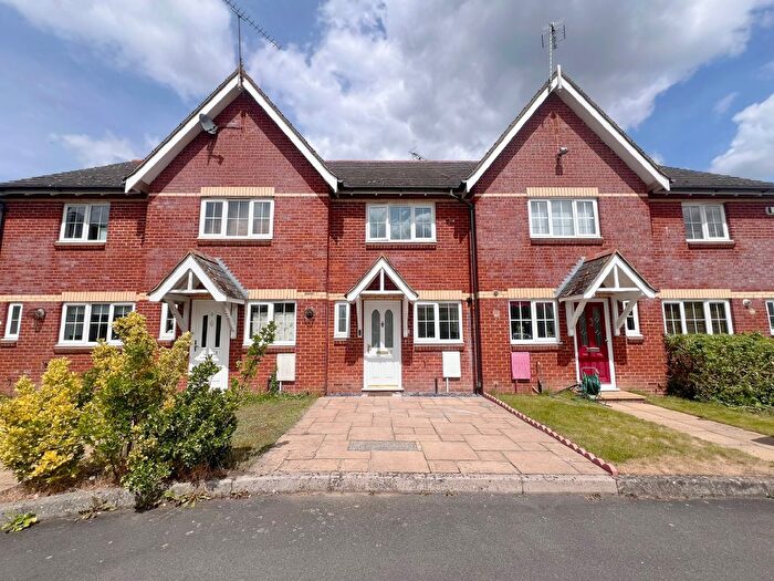 2 Bedroom Property To Rent In Old School Close, Fleet, GU51