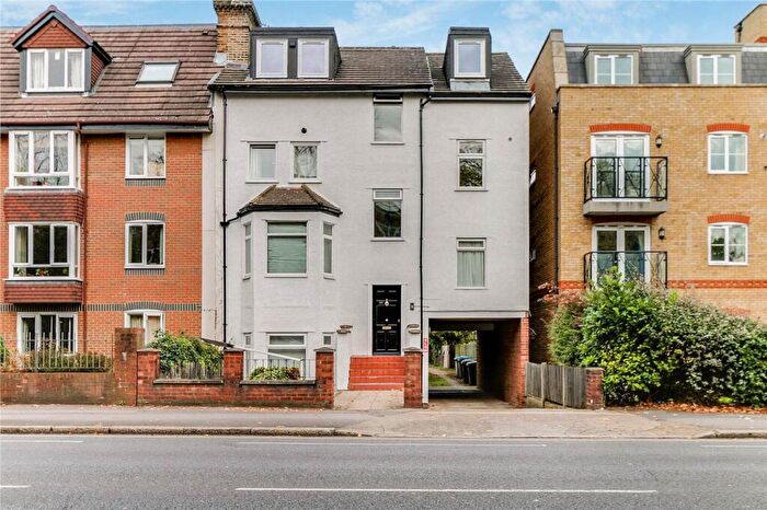 1 Bedroom Flat To Rent In Kingston Road, New Malden, KT3