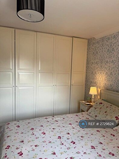 2 Bedroom End Of Terrace House To Rent In Tarragon Drive, Oxford, OX4