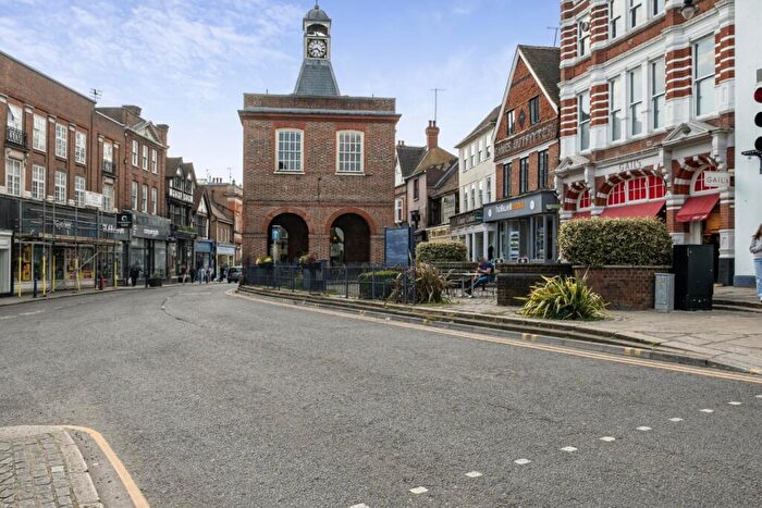 1 Bedroom Flat To Rent In High Street Reigate, RH2