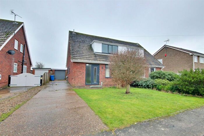 3 Bedroom Semi-Detached House For Sale In St. Catherines Drive, Leconfield, Beverley, HU17