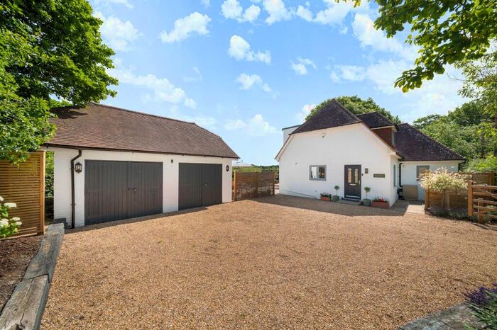 4 Bedroom Detached House For Sale In Rickmans Lane, Plaistow, RH14