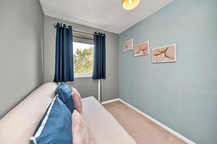 2 Bedroom Flat For Sale In Swift Close, Royston, SG8