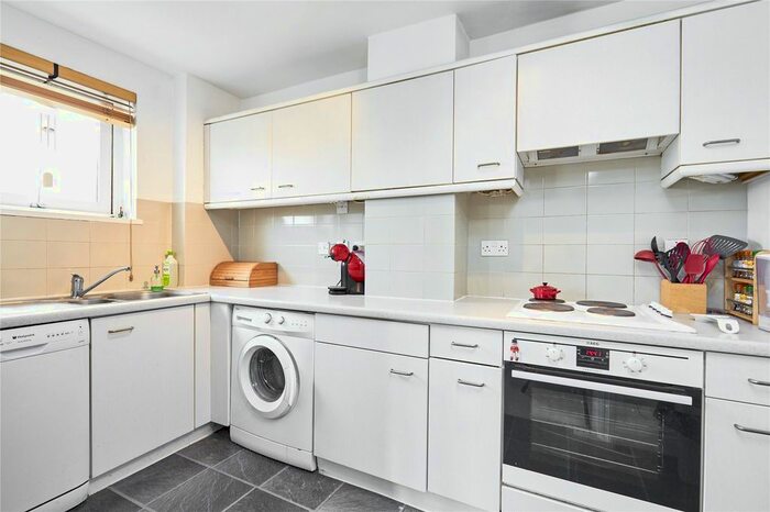 2 Bedroom Flat To Rent In New Caledonian Wharf, Odessa Street, Rotherhithe, London, SE16