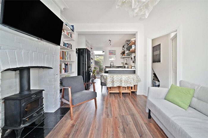 1 Bedroom Flat For Sale In Fleeming Road, Walthamstow, London, E17