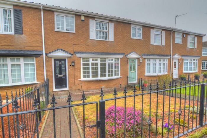 3 Bedroom Terraced House To Rent In Grosvenor Court, Chapel Park, NE5