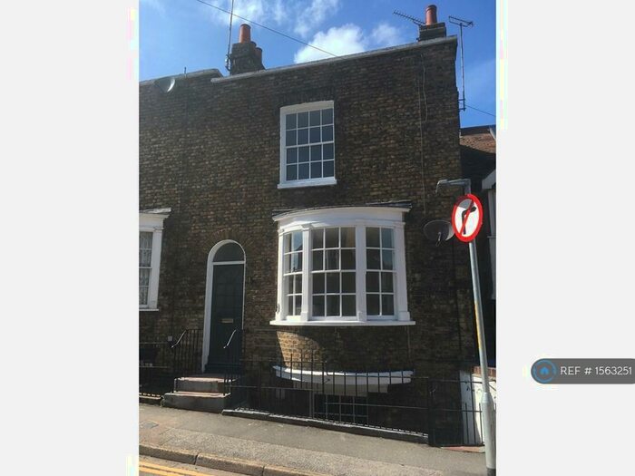 3 Bedroom Terraced House To Rent In West Cliff Road, Ramsgate, CT11